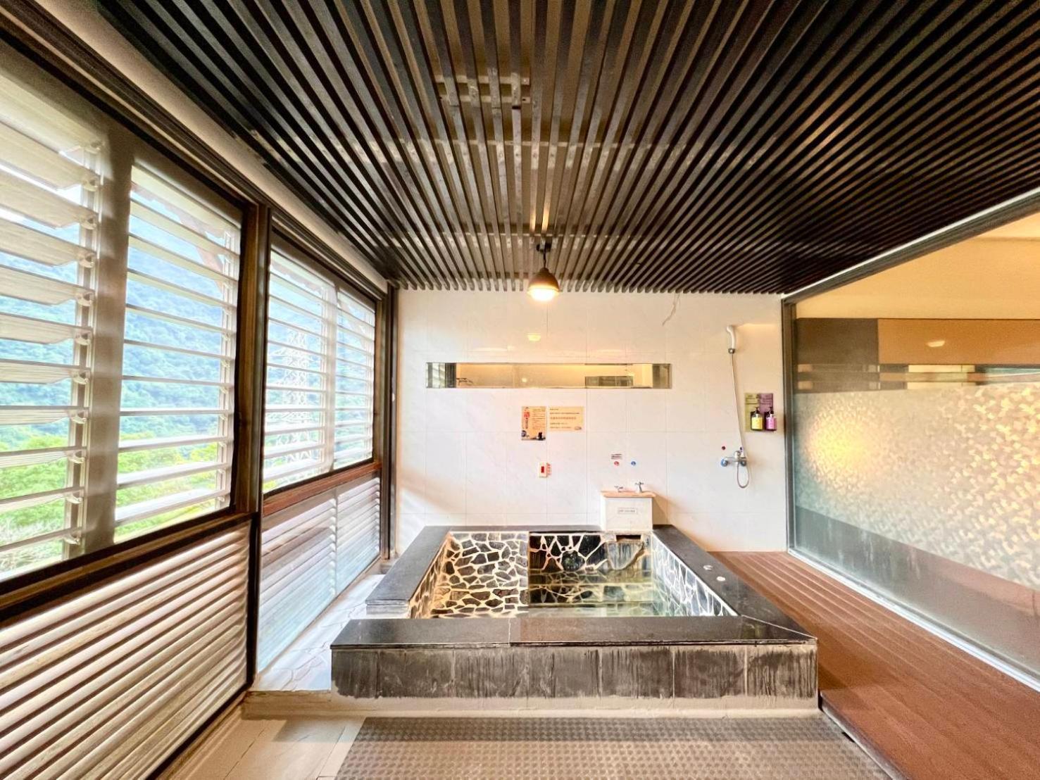 Wulai Sunglyu Hot Spring Resort Dış mekan fotoğraf